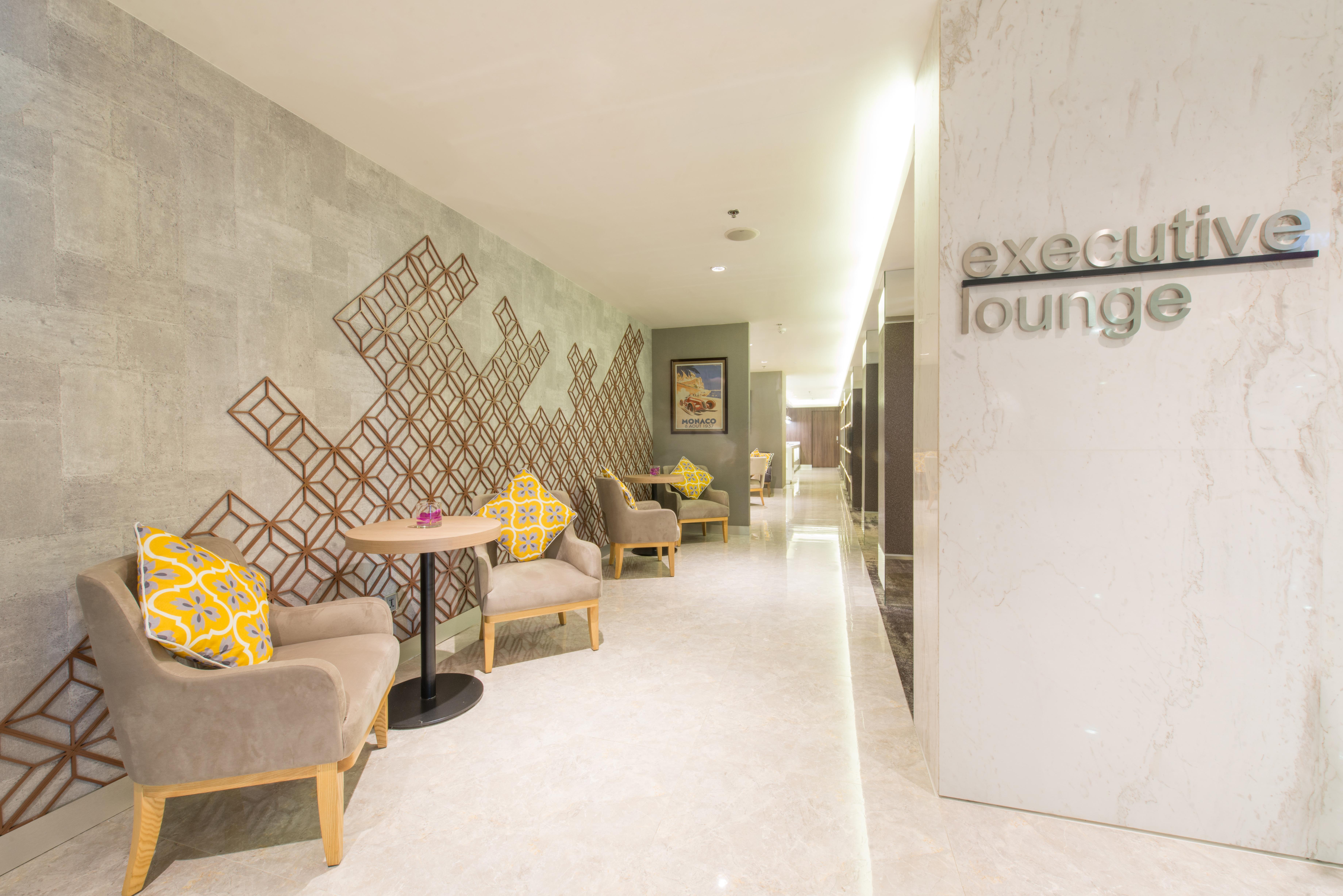 Eastin Grand Hotel Saigon Cidade de Ho Chi Minh Exterior foto Executive Lounge at KLIA